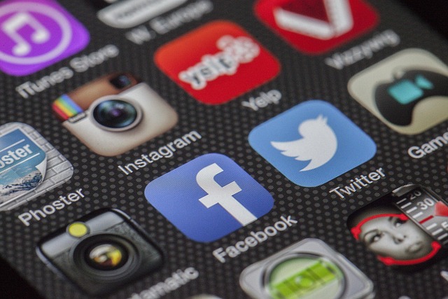 Social media manager som sidejobb: Tjenestebasert inntekt